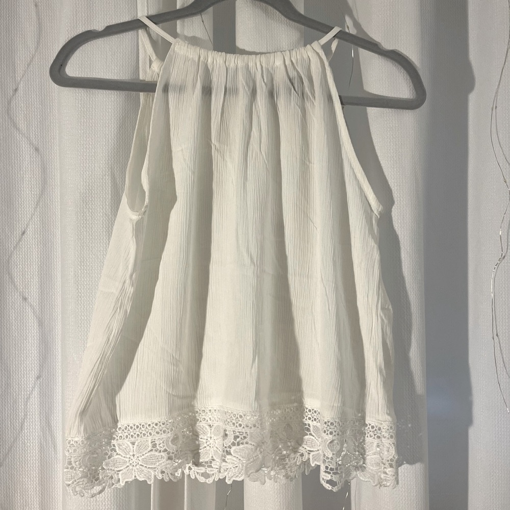 White Tank Top| Brand: ambiance| Size: Small